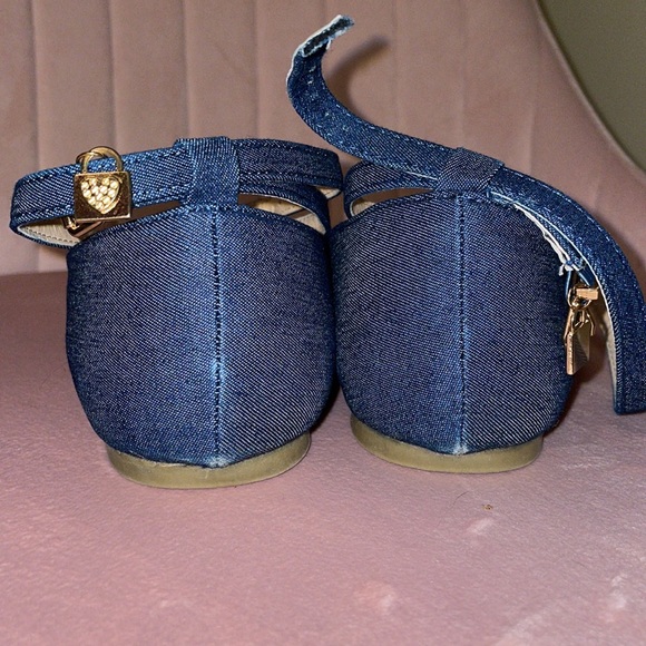 Faux denim flats - Picture 2 of 3